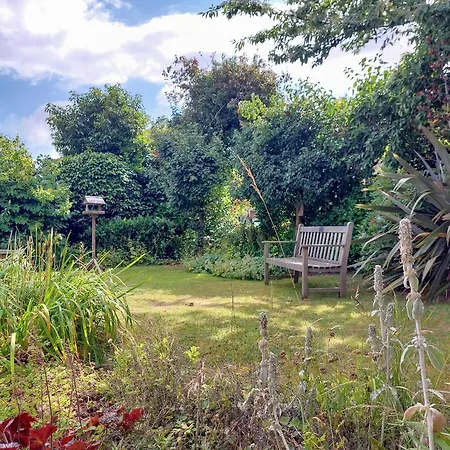 Foxes Retreat Thornton Watlass